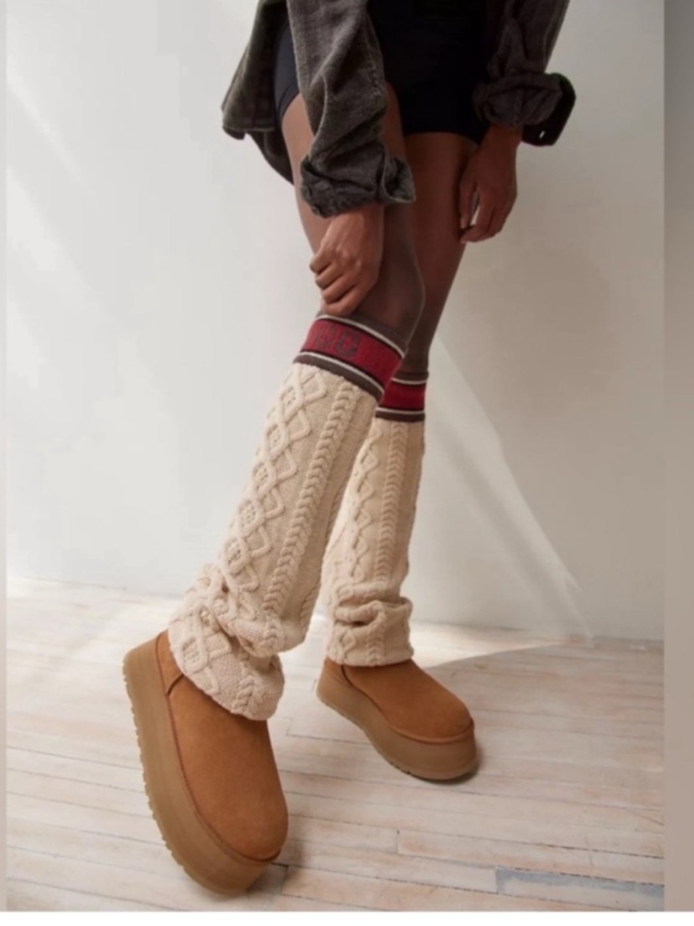 NWOT Ugg Classic Sweater Letter Tall Platform Chestnut Boots Academia Cozy SZ 7